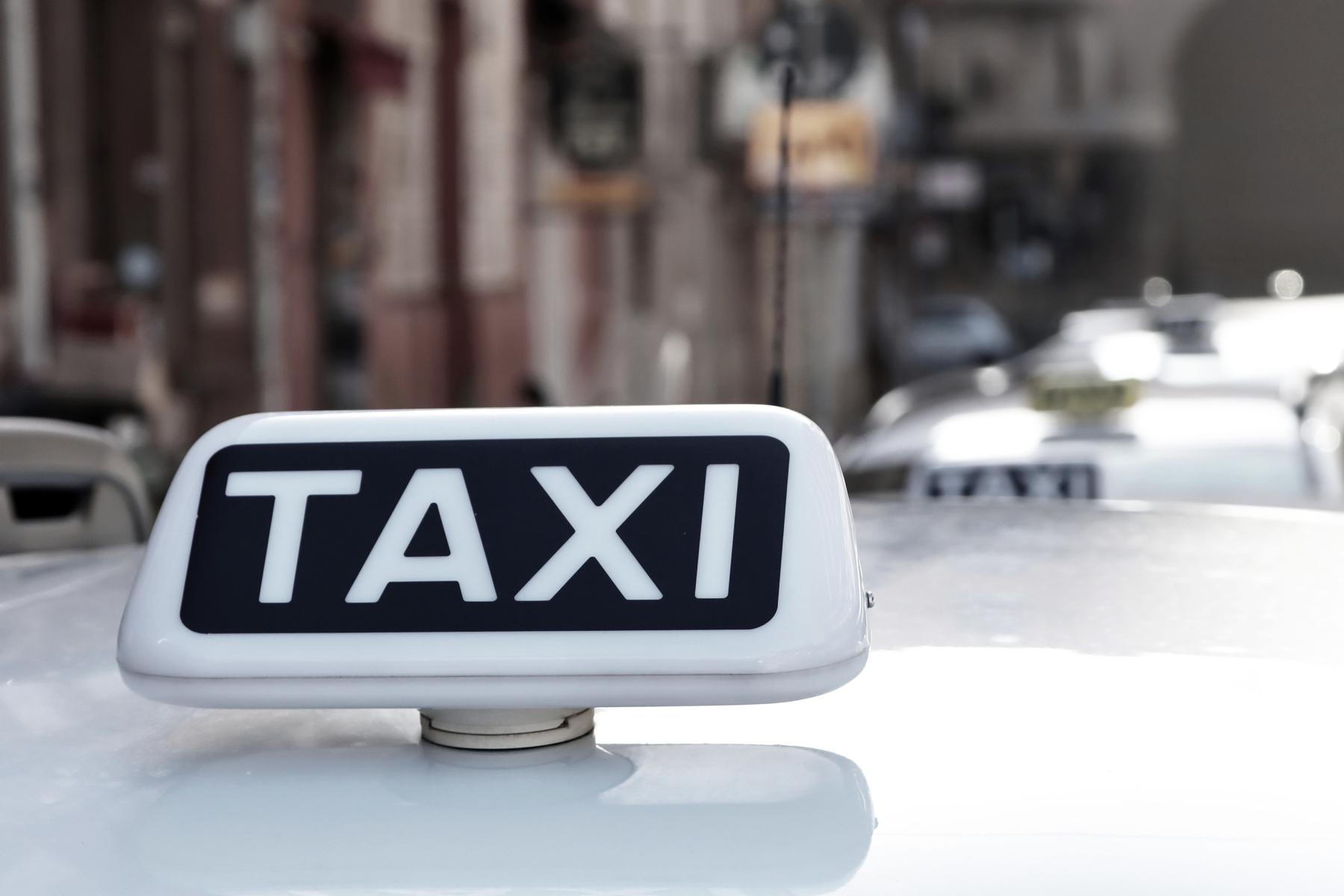 Taxi e NCC, a Milano firmato il nuovo Protocollo anti abusivismo