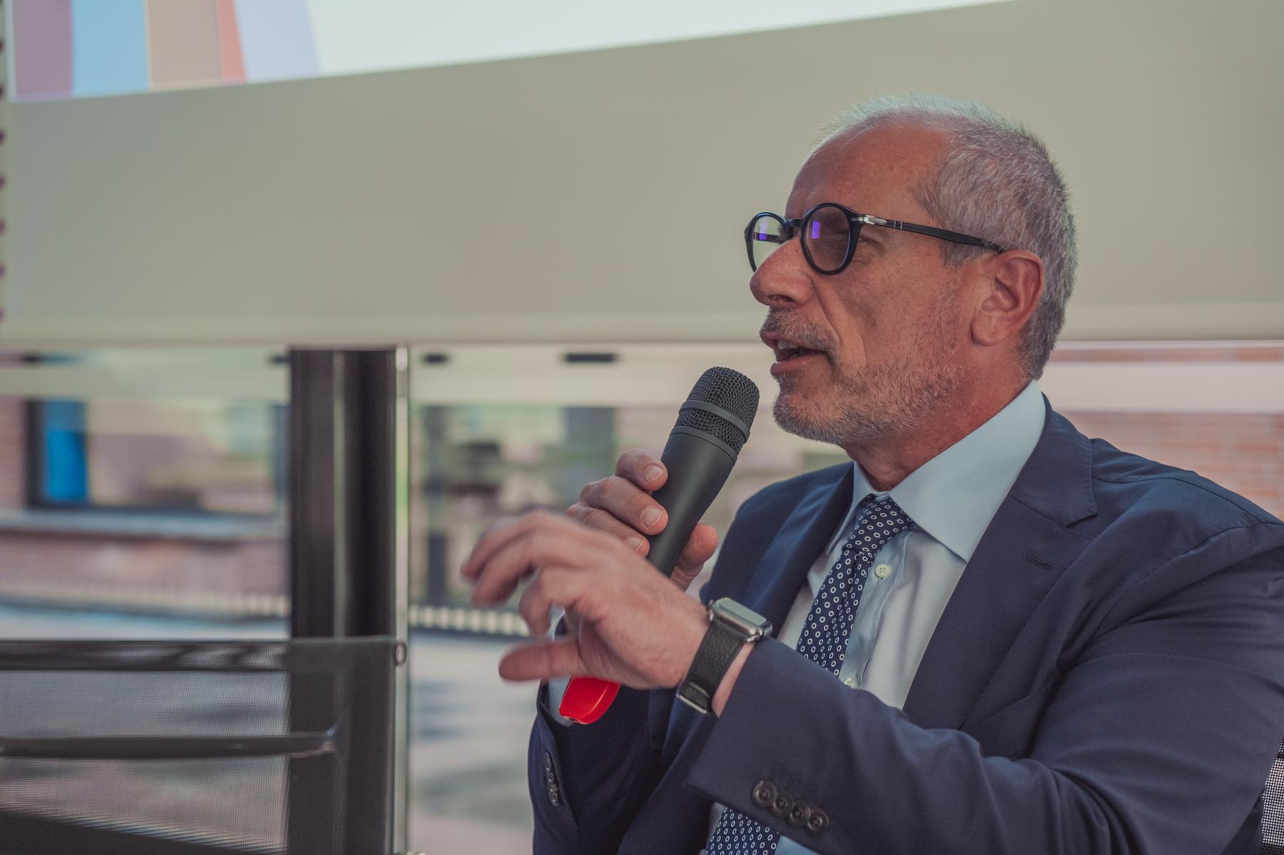 Campagna ESG Artser Mauro Colombo