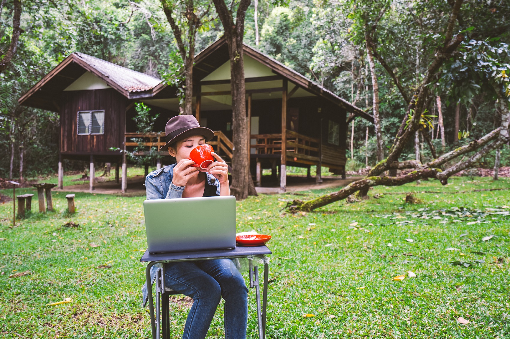 Effetto Covid: casa con giardino per lo smart working e materie prime più care