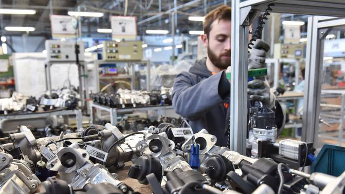 Manifattura-lepre e giustizia-lumaca: nell'Italia post Covid corrono produzione e norme