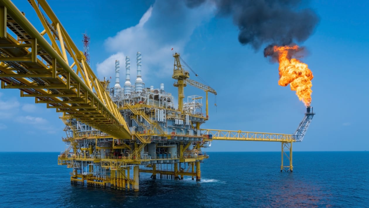 Caro bollette: le imprese sono in affanno. E il governo punta su gas, stoccaggi e rinnovabili