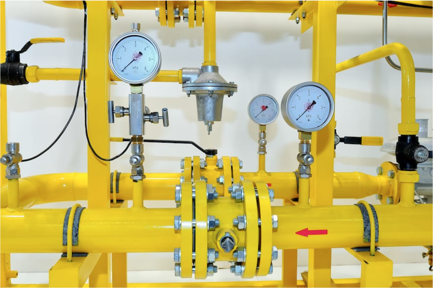 Economia Italia: tra la caccia al gas, e all'evasione fiscale, spunta il "caos superbonus"