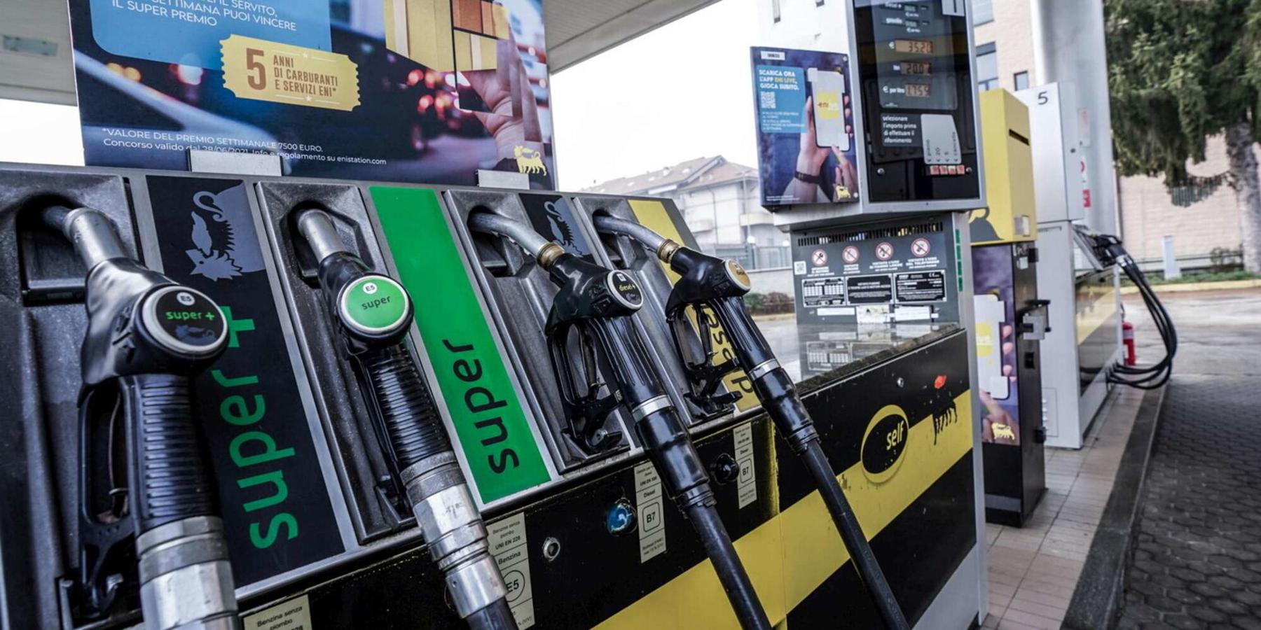 Caro carburanti: taglio delle accise di 30 centesimi prorogato fino al 5 ottobre
