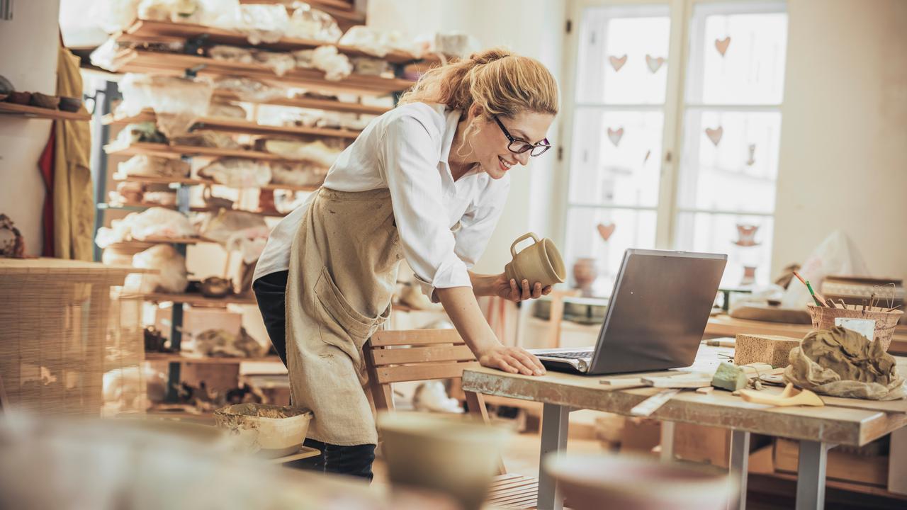 Occupazione e lavoro autonomo: le donne crescono del 3,6%, gli uomini sono a -1%