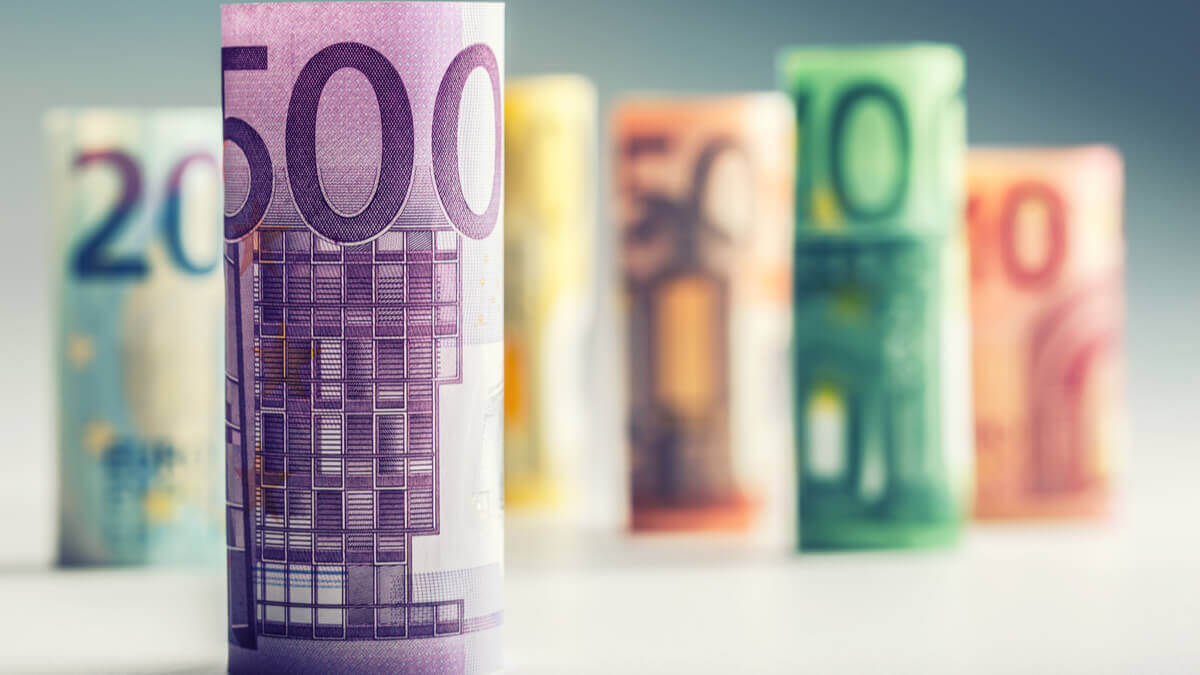 In Italia, tasse e contributi pesano sul costo del lavoro. Urgente il taglio del cuneo fiscale