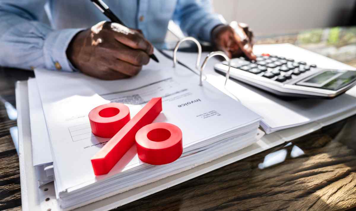 In Italia pressione fiscale ai massimi storici: 43,9%. Primo posto nella Ue per tasse sul lavoro