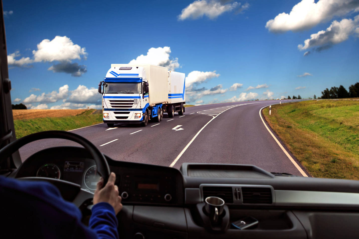 Costi di esercizio imprese di autotrasporto: aggiornamenti aprile 2023