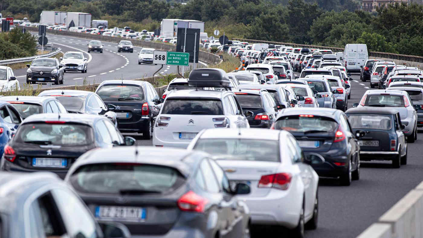 Da oggi, e fino a domenica 30 luglio, primo esodo estivo da bollino rosso. Ecco cosa fare