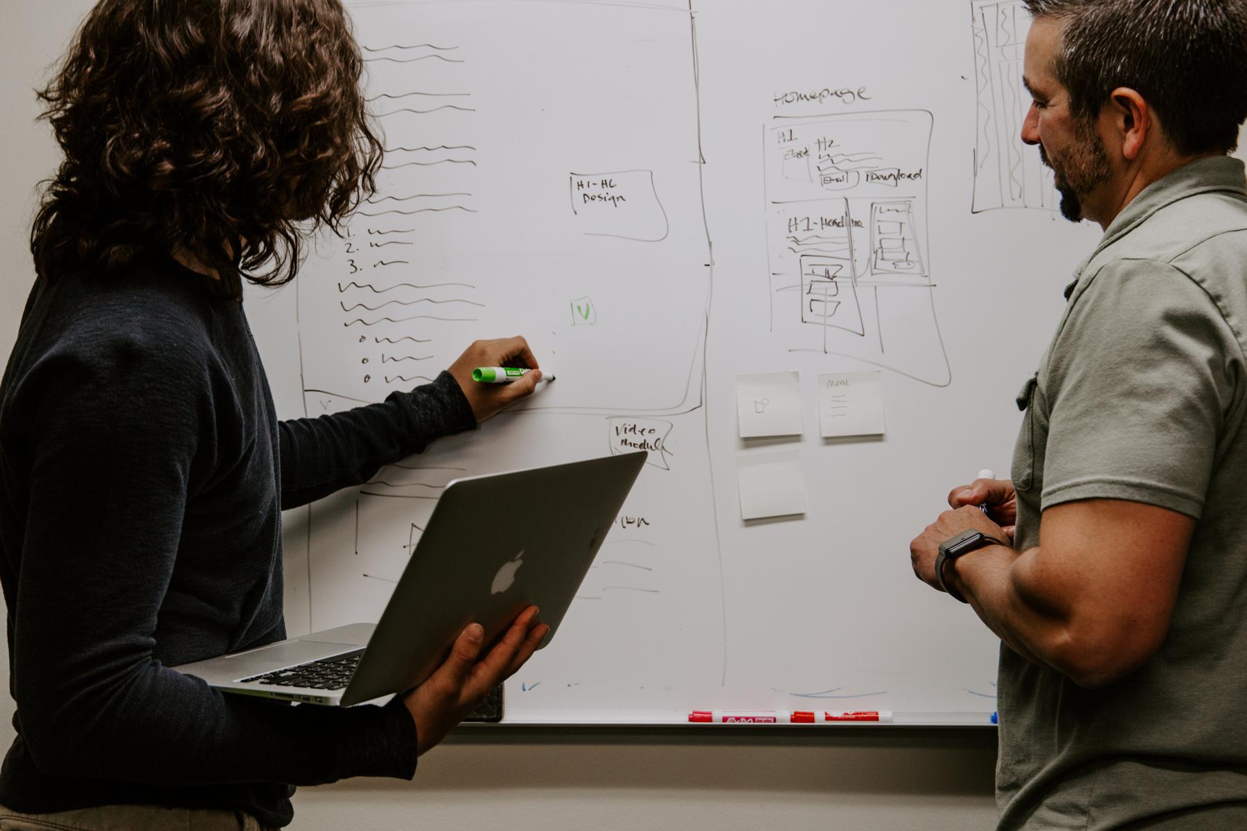Sostenibilità e innovazione: nelle piccole imprese la spesa in R&S cresce del 60%. Meglio di Francia e Germania