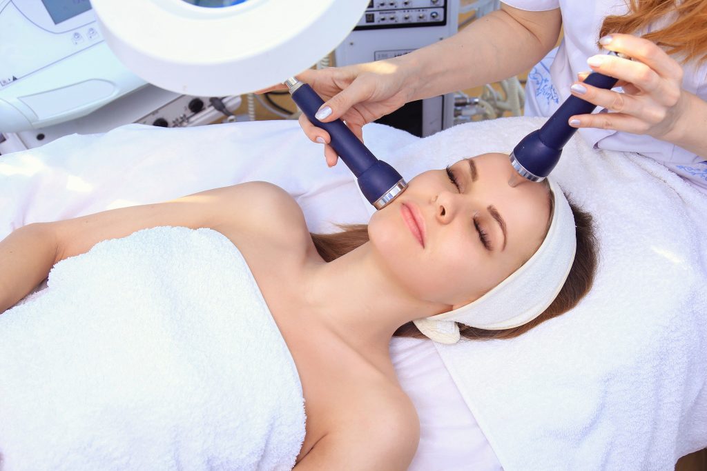 Apparecchiature estetiche: una Guida vi dice quali sono e come usarle