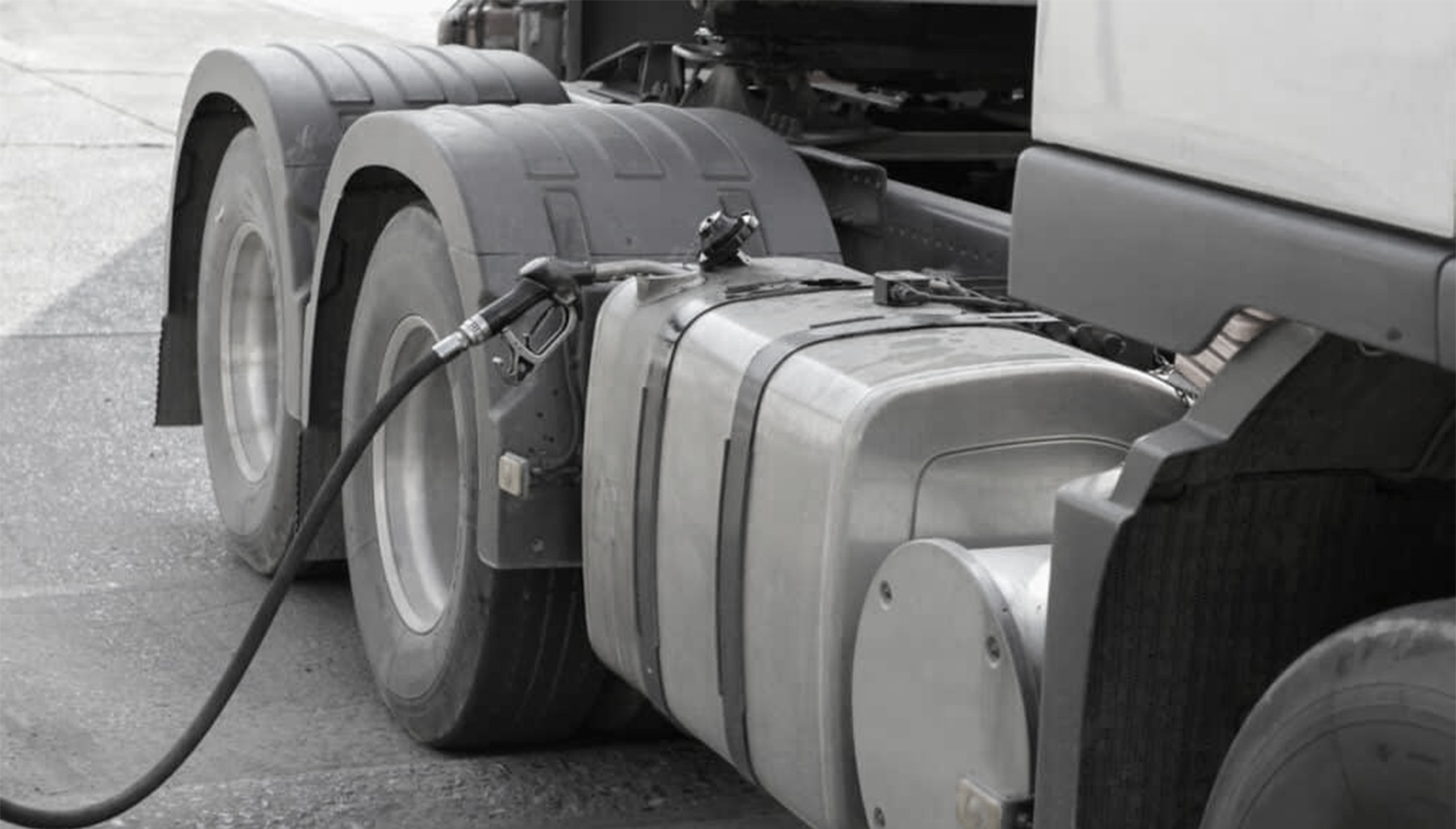 Caro-carburante: taglio delle accise di 20 centesimi/litro prorogato fino al 1° maggio 2026