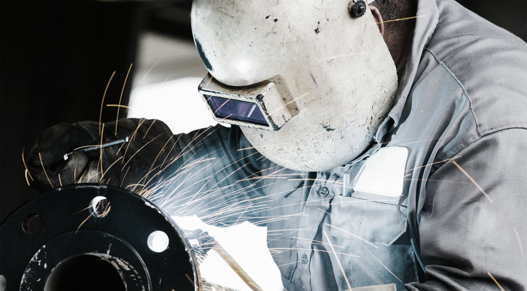 I costi dell’energia frenano le imprese: basta con la logica del "cerotto", servono strategie disruptive