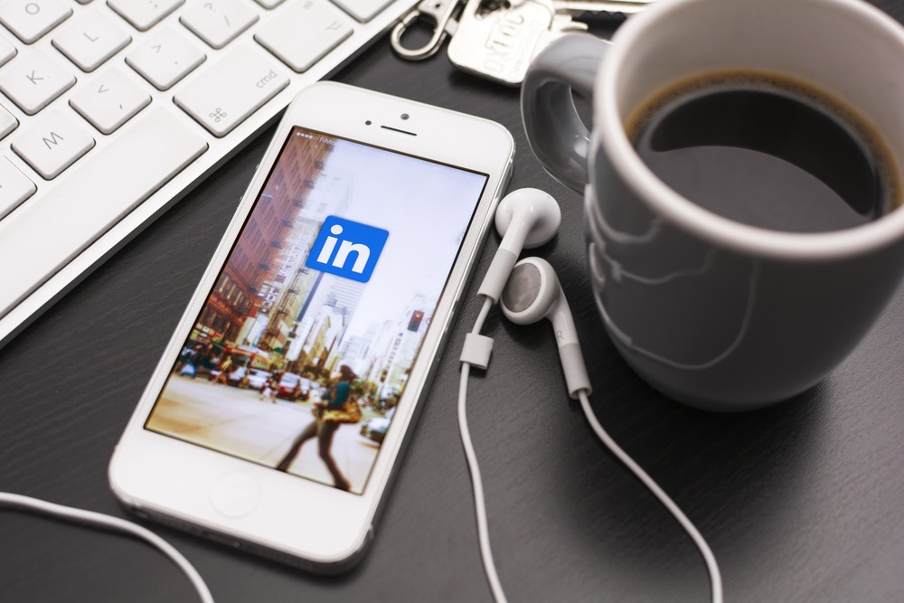 Lavoro e business su LinkedIn: basi e strumenti per ingaggiare clienti e persone. Leggi il report