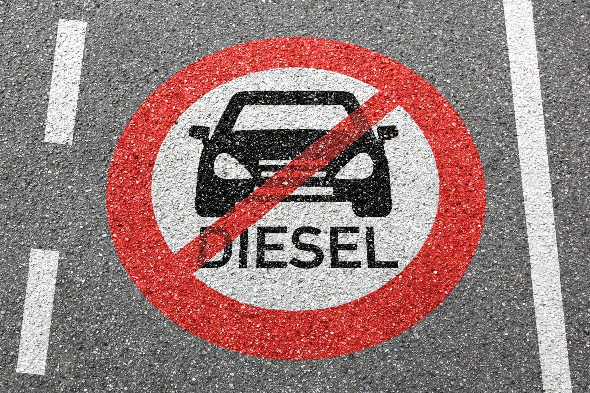 Diesel euro 5: lo stop alla circolazione entrerà in vigore dal 1° ottobre 2026